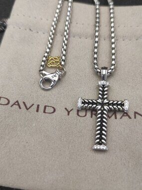 David Yurman 925 Silver Pave Diamond Cable Cross Necklace with Original Pouch
